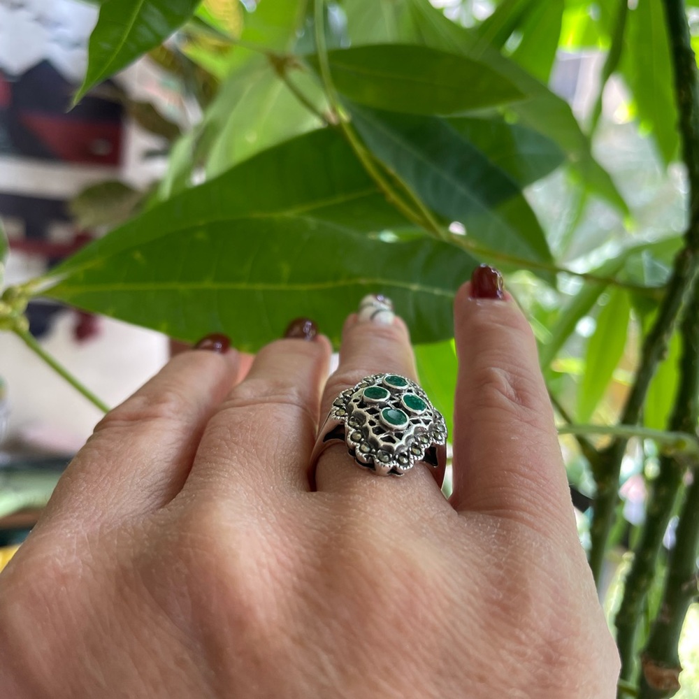 Emerald /Marcasite S925 sterling silver ring - Picture 3 of 11
